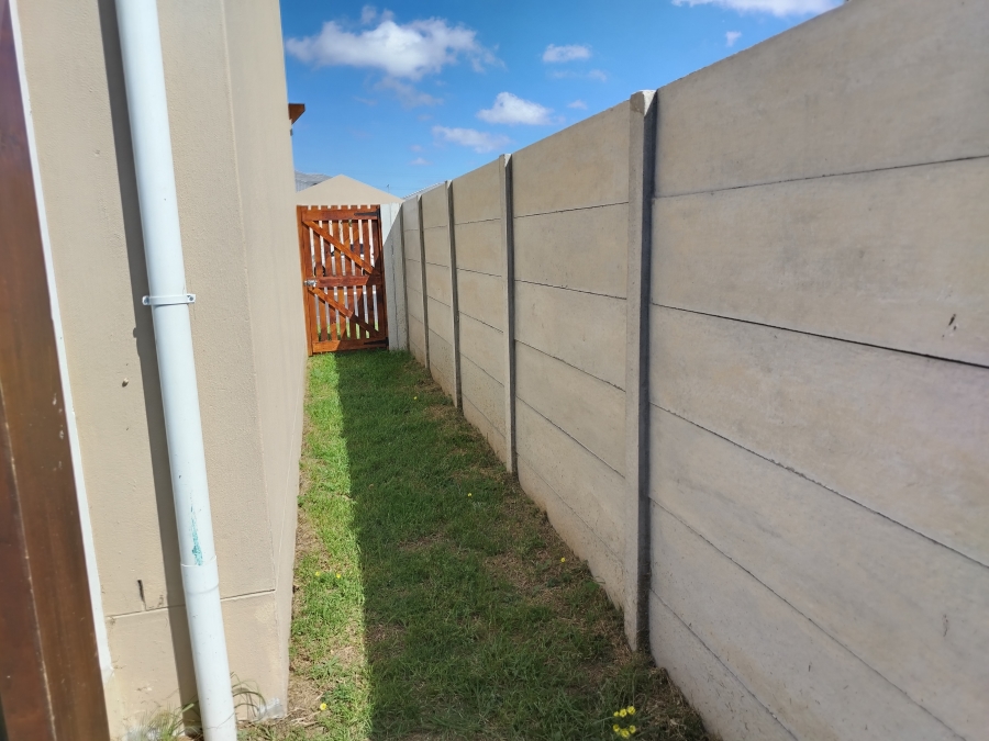 To Let 2 Bedroom Property for Rent in Highbury Western Cape